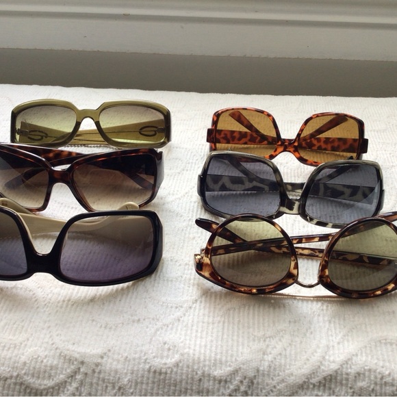 three pieces of pendant necklaces - Picture 3 of 12